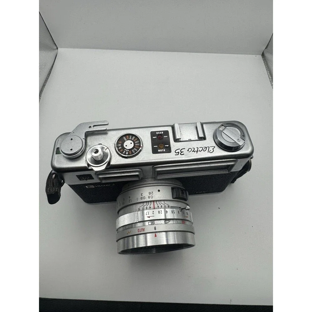 Yashica Electro 35 GS Camera Rangefinder 35mm Film Camera 45mm f/1.7 UNTESTED